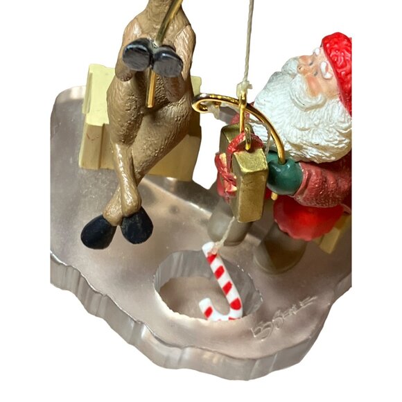 Hallmark Keepsake Ornament “Fishing for Santa” Collector's Club Exclusive 1995 - Picture 9 of 11